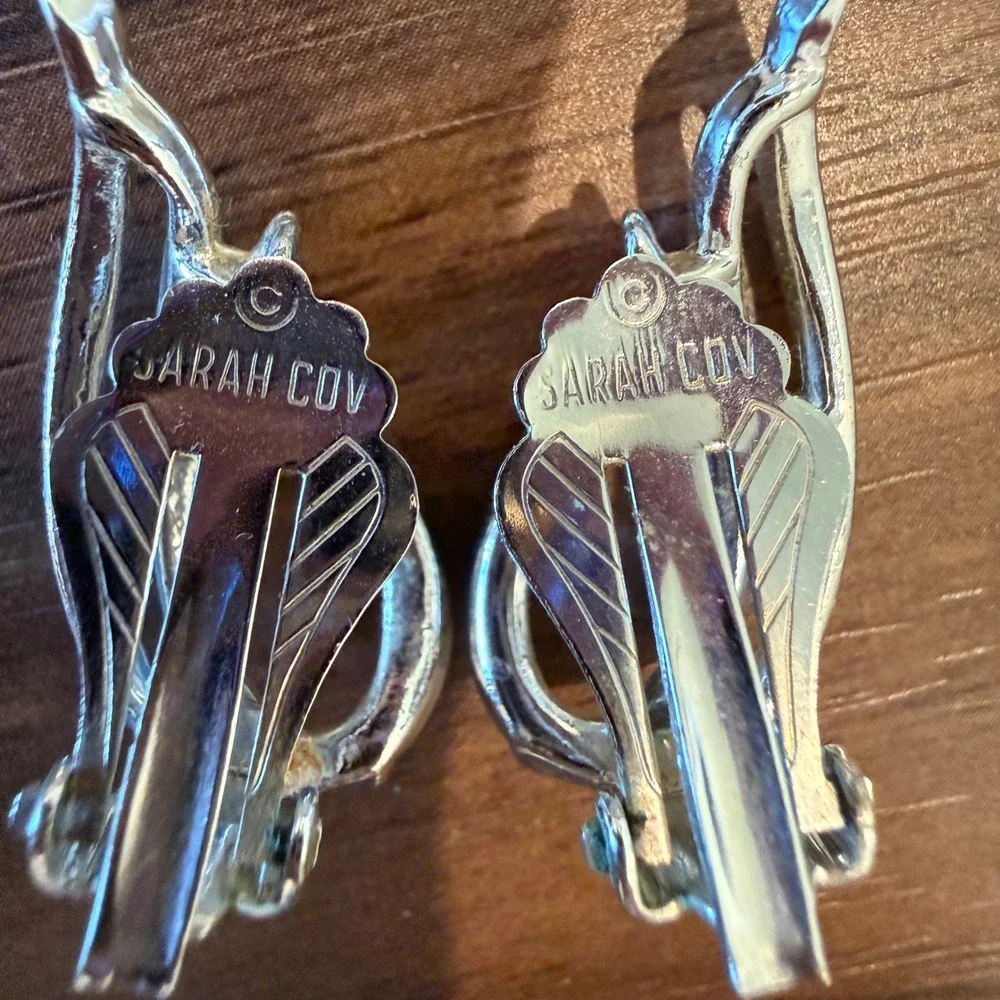 Vintage Statement Sarah Coventry Silver Tone Teardrop Clip On Earrings